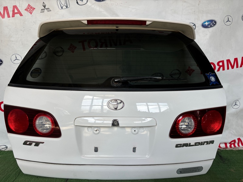 Дверь 5-я Toyota Caldina AT211 Дверь 5-я Toyota Caldina AT211