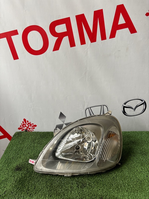 Фара Toyota Vitz NCP10 левая Фара Toyota Vitz NCP10 левая