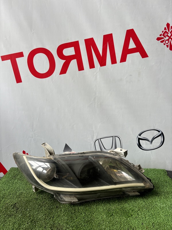 Фара Toyota Camry ACV40 передняя правая
