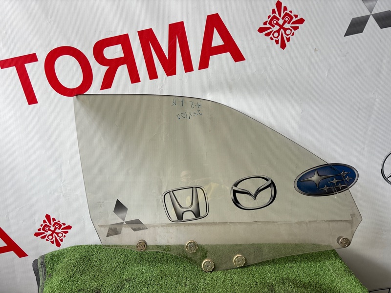 Стекло двери Toyota Mark Ii GX100 переднее правое