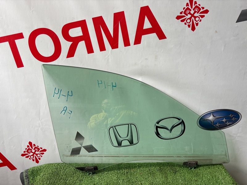 Стекло двери Toyota Camry ACV30 переднее правое