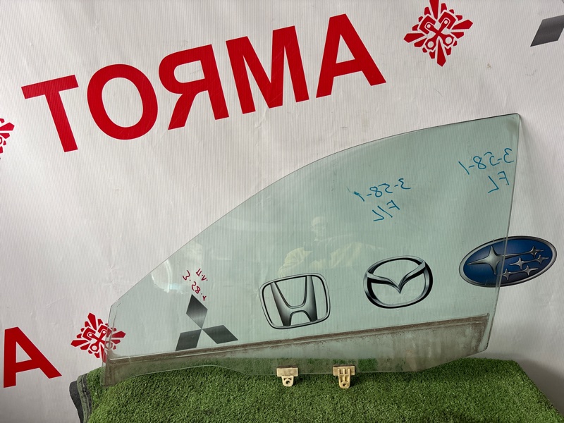 Стекло двери Nissan Ad Y11 QG15 2001 переднее левое