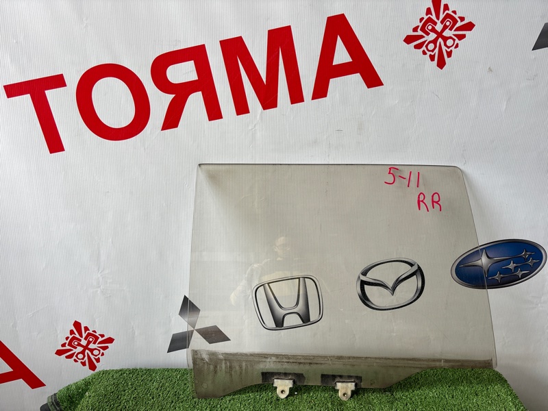 Стекло двери Toyota Caldina AT191 заднее правое