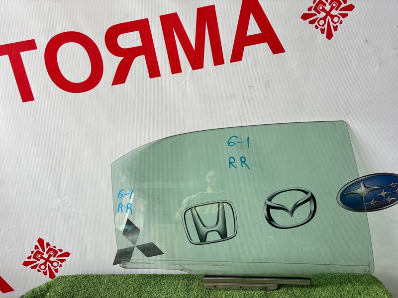 Стекло двери Toyota Corolla CE120 1NZ заднее правое