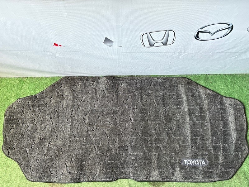 Коврик багажника Toyota Chaser GX100 (б/у)