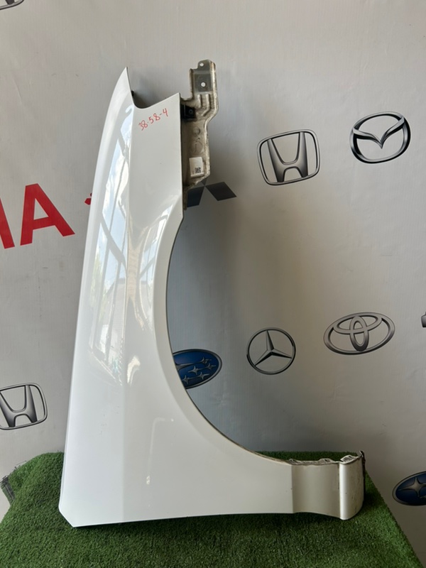 Крыло NISSAN WINGROAD BBVY11 переднее правое (б/у)