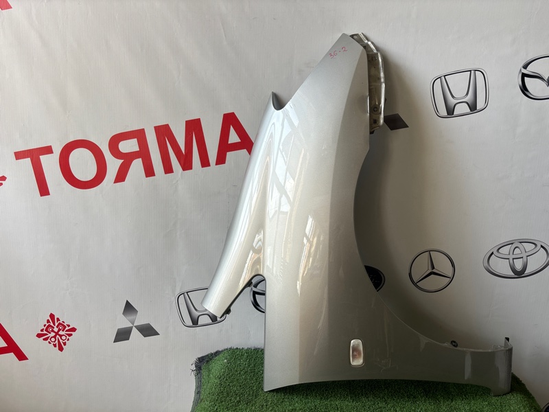 Крыло TOYOTA COROLLA SPACIO NZE121 переднее правое (б/у)