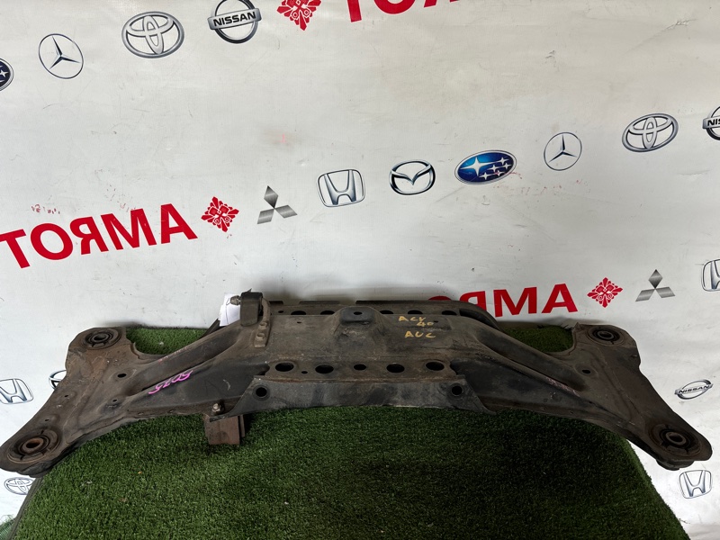 Балка задняя TOYOTA CAMRY AVV50 (б/у)