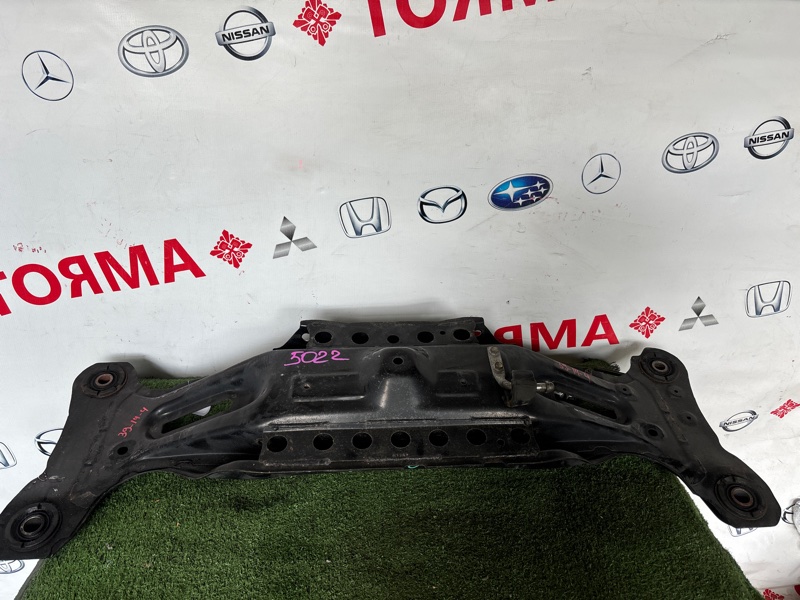 Балка задняя TOYOTA CAMRY AVV50 (б/у)