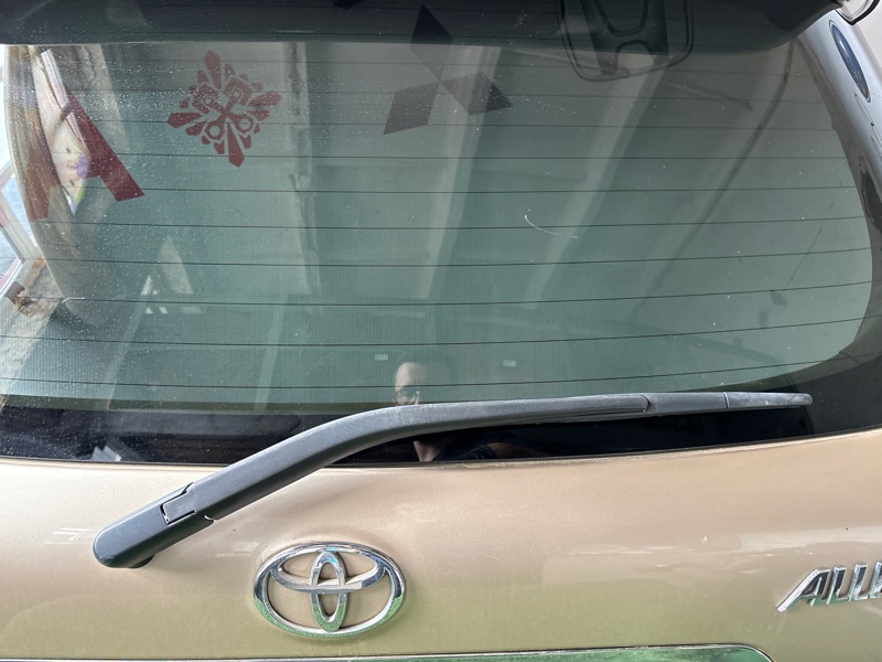 Дворник задней двери TOYOTA ALLEX NZE121 (б/у)