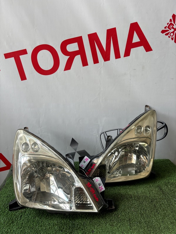Фара TOYOTA OPA ACT10 (б/у)