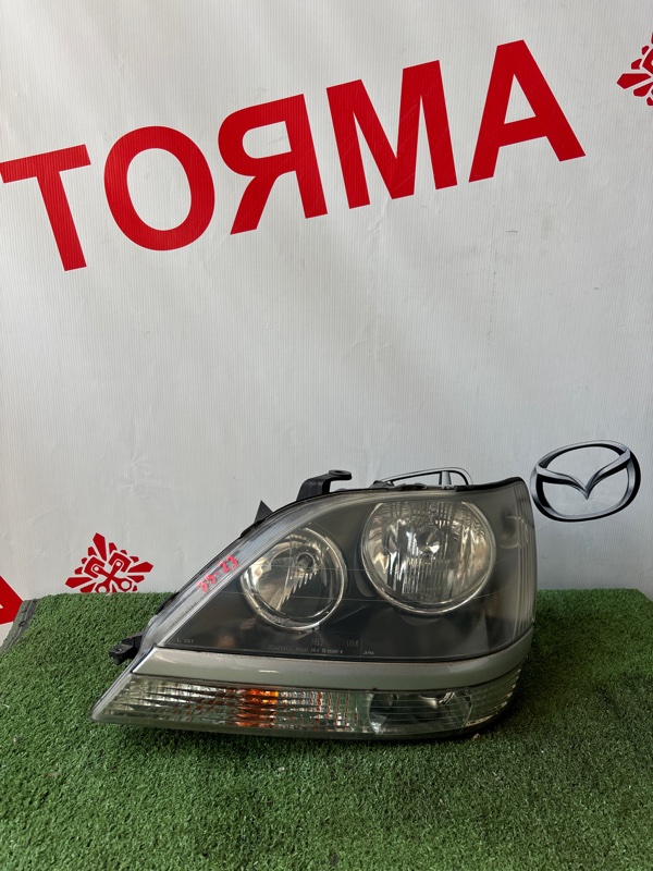 Фара TOYOTA HARRIER ACU10 левая (б/у)