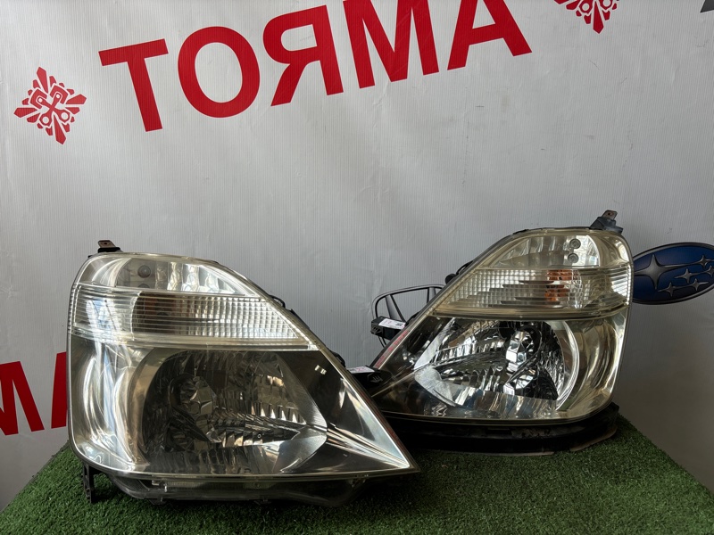 Фара HONDA STREAM RN1 (б/у) Фара HONDA STREAM RN1 (б/у)