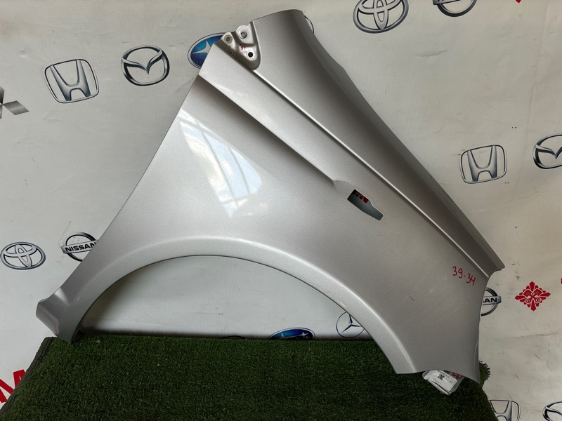 Крыло TOYOTA VITZ NCP10 переднее правое (б/у)