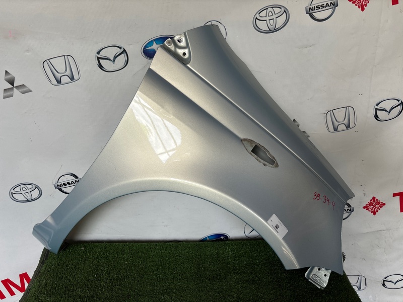 Крыло TOYOTA VITZ NCP10 переднее правое (б/у)