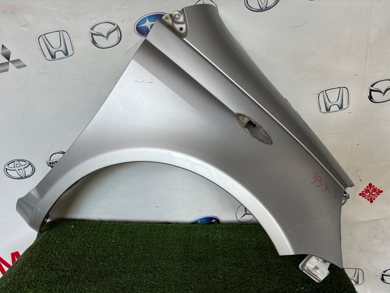 Крыло TOYOTA VITZ NCP10 переднее правое (б/у)