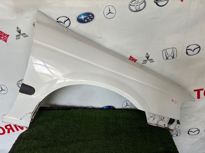 Крыло NISSAN SUNNY B15 переднее правое (б/у)