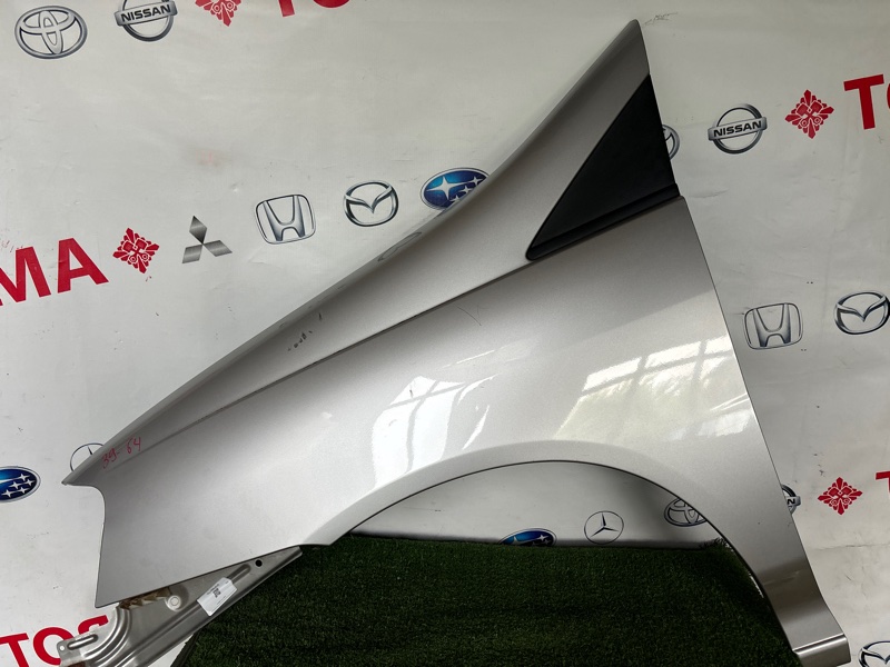 Крыло NISSAN LIBERTY PM12 переднее левое (б/у)