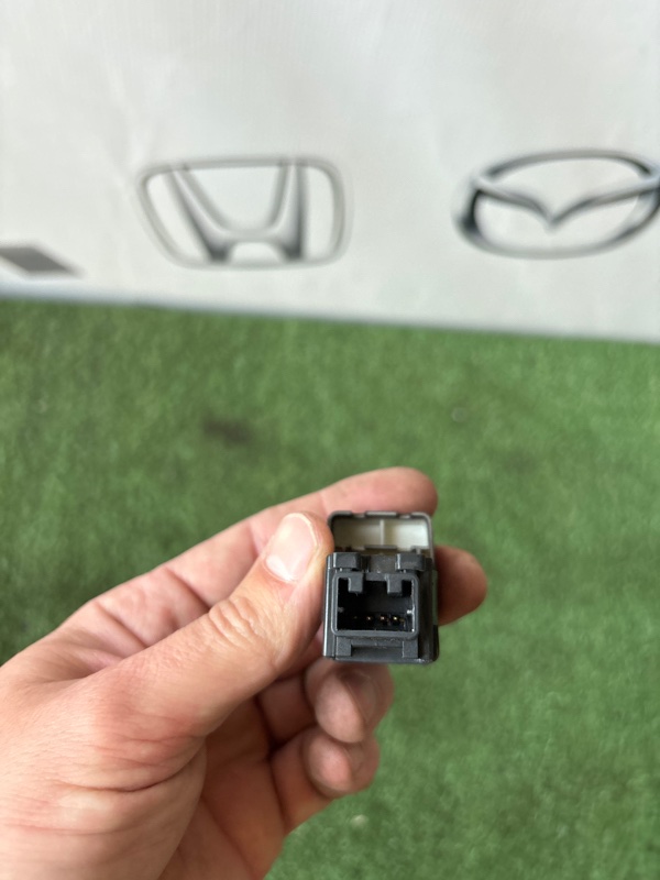 Кнопка аварийки NISSAN TIIDA C11 Кнопка аварийки NISSAN TIIDA C11