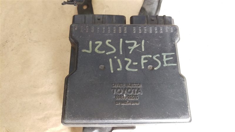 Блок управления форсунками Toyota Mark Ii JZX110 1JZFSE (б/у)