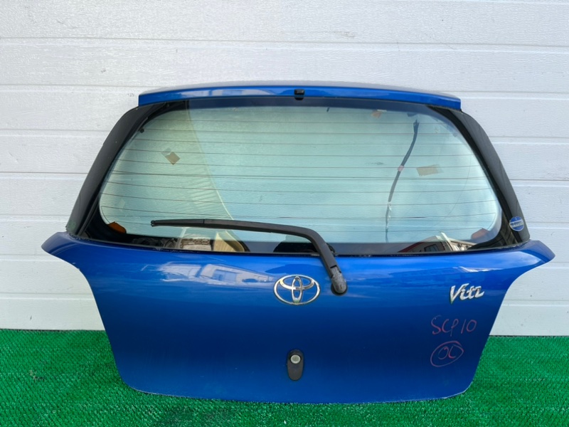 Дверь 5-я Toyota Vitz NCP10 2001 задняя (б/у)