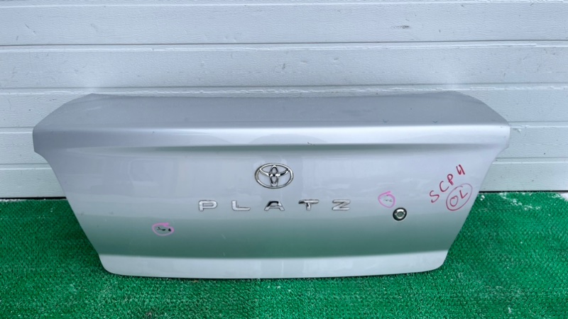 Крышка багажника Toyota Platz NCP12 2001 (б/у)