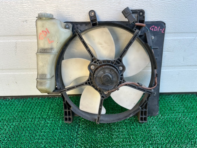 Вентилятор радиатора Honda Fit GD1 левый (б/у)