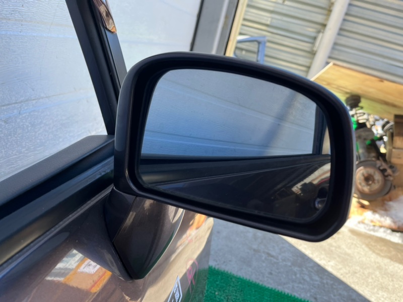 Зеркало-полотно Nissan Tiida JC11 переднее правое (б/у)