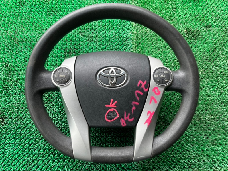 Руль Toyota Prius ZVW30 (б/у)
