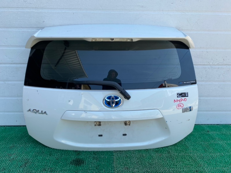 Дверь 5-я Toyota Aqua NHP10 задняя (б/у)