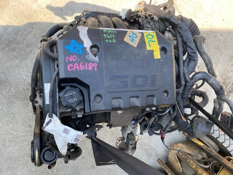 Двигатель Mitsubishi Chariot Grandis N94W 4G64 (б/у)