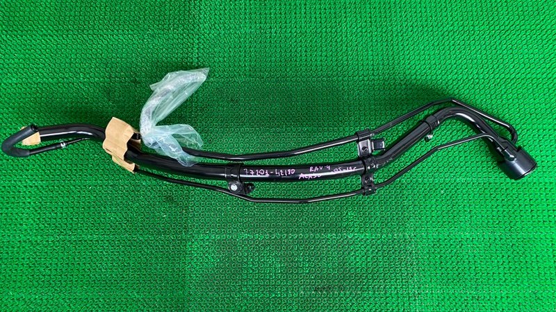 Горловина топливного бака Toyota Rav4 ACA30 1AZFE