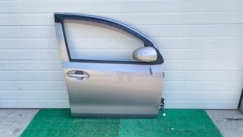 Дверь Toyota Passo KGC30 передняя правая (б/у)
