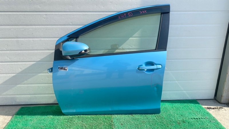 Дверь Toyota Aqua NHP10 передняя левая (б/у)