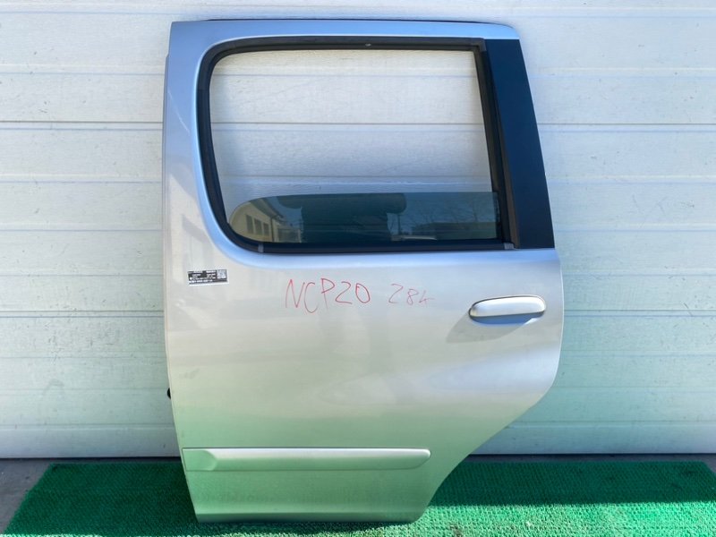 Дверь Toyota Funcargo NCP20 задняя левая (б/у)