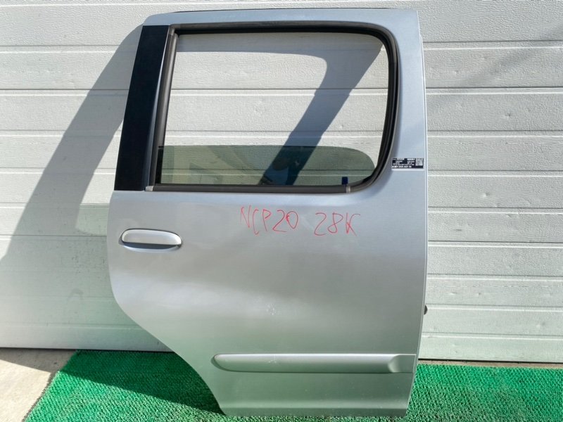 Дверь Toyota Funcargo NCP20 задняя правая (б/у)