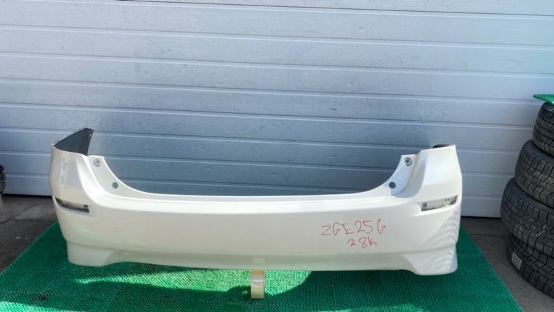 Бампер Toyota Wish ZGE20 задний (б/у)