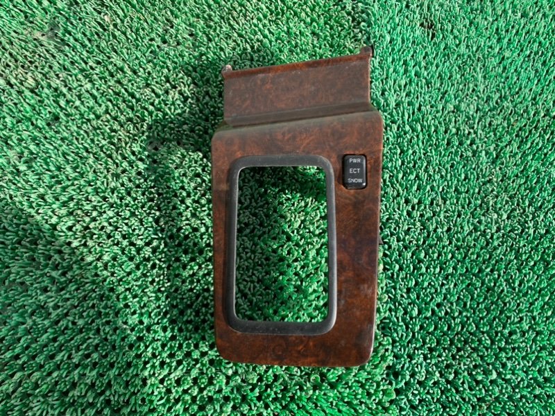 Консоль кпп Toyota Mark Ii GX100 1999 (б/у)