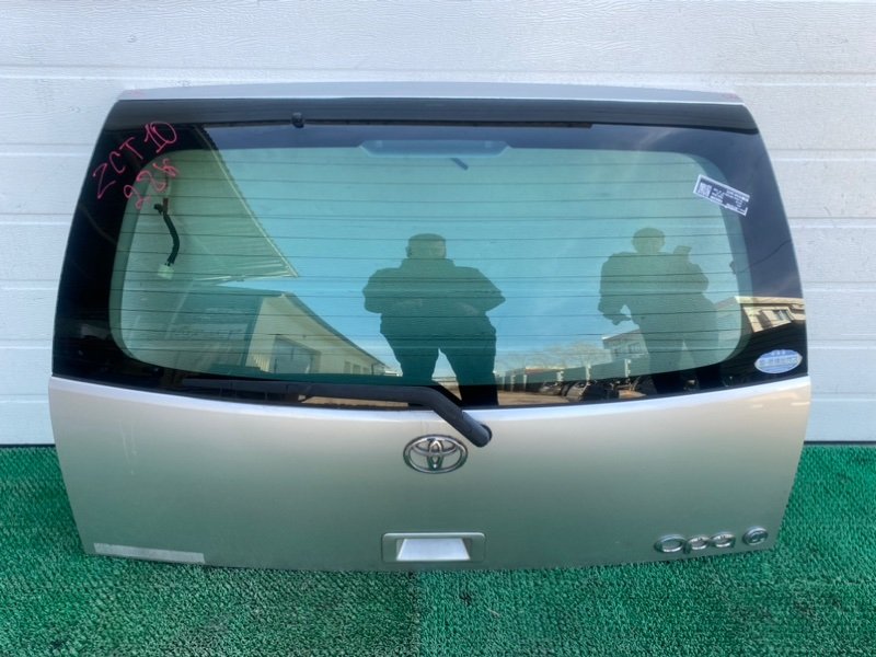 Дверь 5-я Toyota Opa ZCT10 (б/у) Дверь 5-я Toyota Opa ZCT10 (б/у)