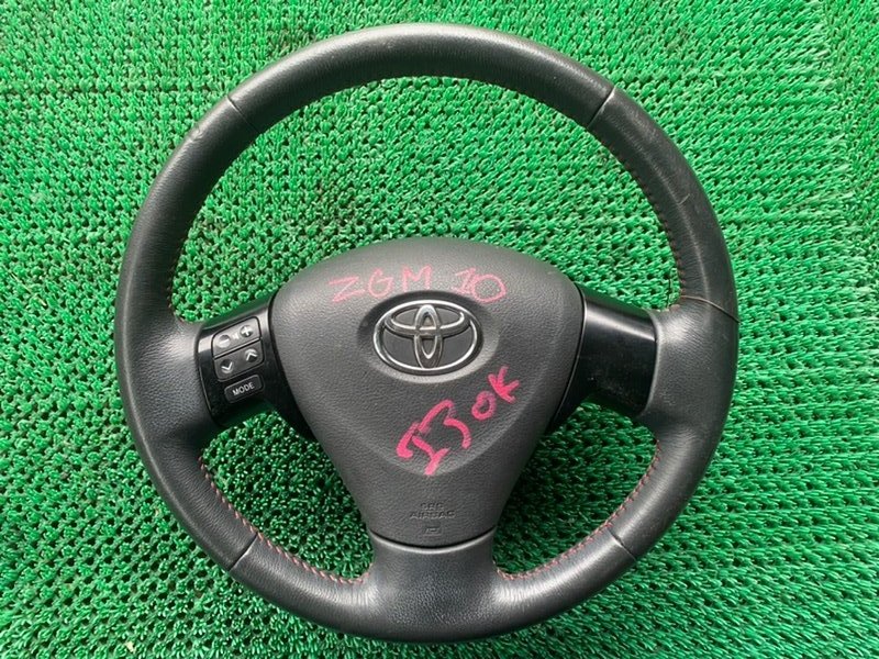 Руль Toyota Isis ZGM10 (б/у)