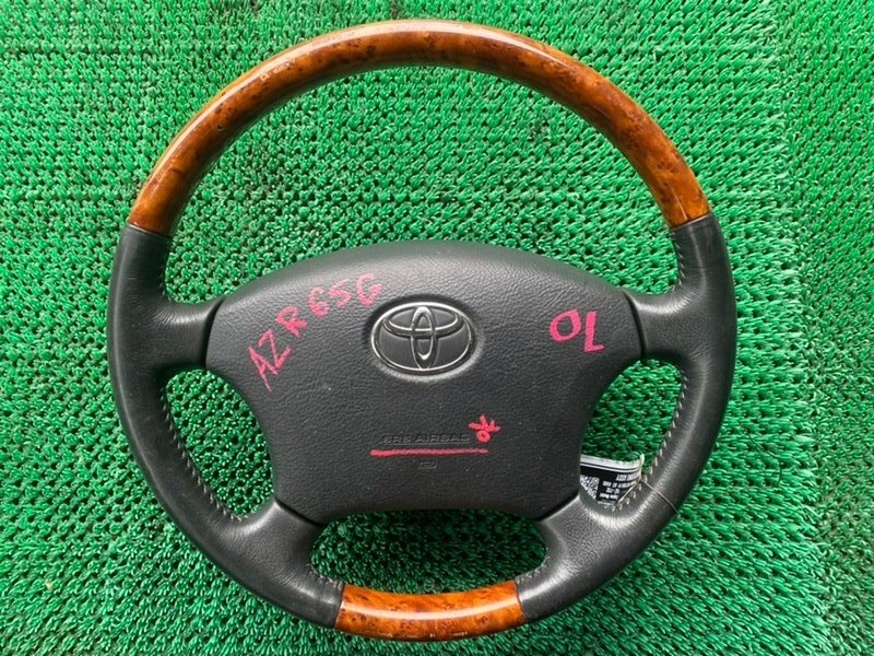 Руль Toyota Noah AZR60 (б/у) Руль Toyota Noah AZR60 (б/у)