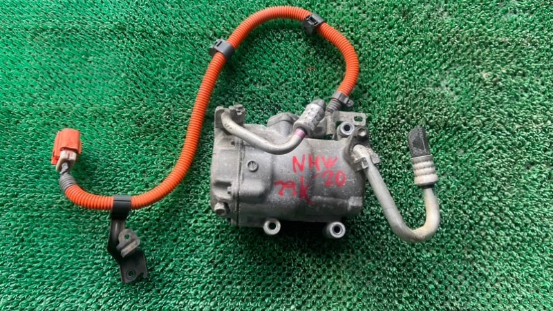 Компрессор кондиционера Toyota Prius NHW20 1NZFXE (б/у)