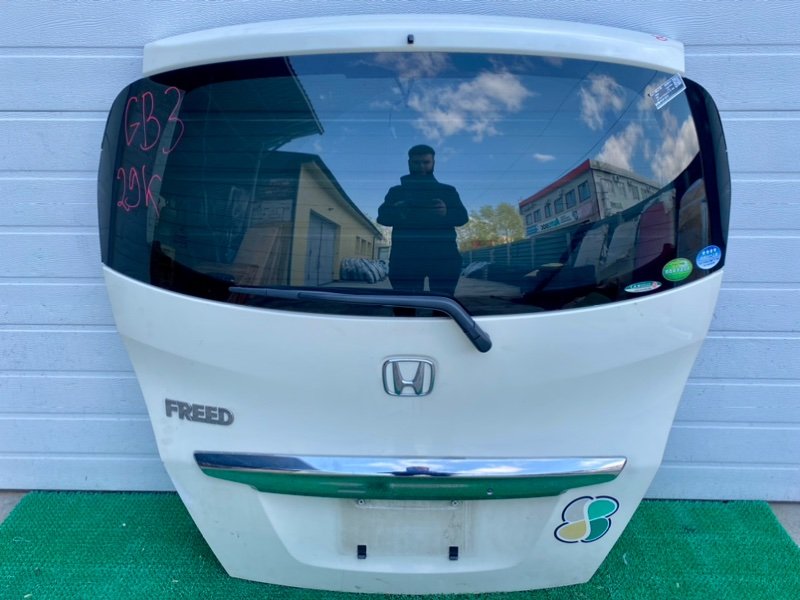 Дверь 5-я Honda Freed GP3 задняя (б/у)