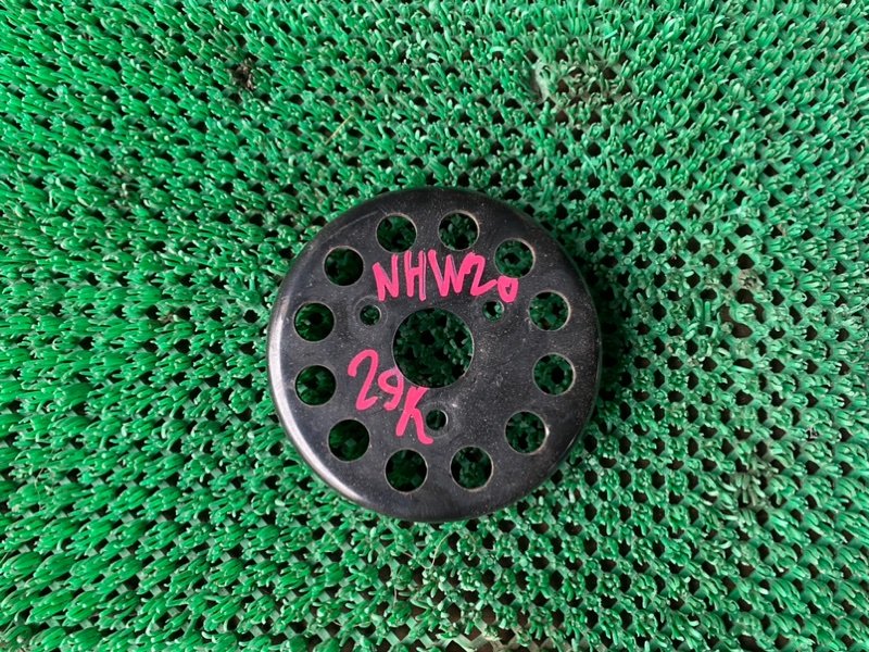 Шкив помпы Toyota Prius NHW20 1NZFXE (б/у)