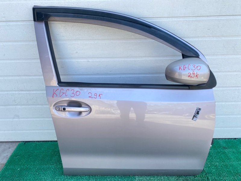Дверь Toyota Passo KGC30 передняя правая (б/у)