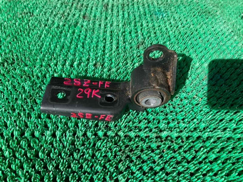Подушка двигателя Toyota Vitz SCP90 2SZFE задняя (б/у)