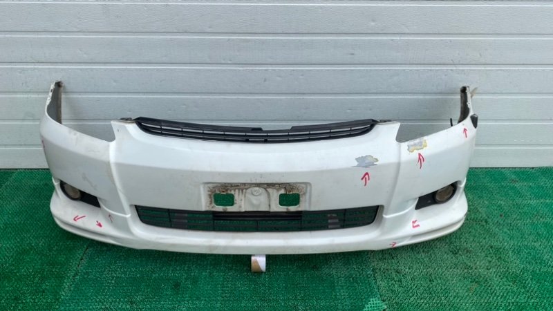 Бампер Toyota Wish ZNE10 передний (б/у)