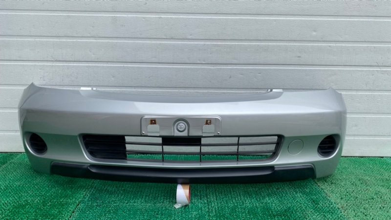 Бампер Toyota Ist NCP65 передний (б/у)