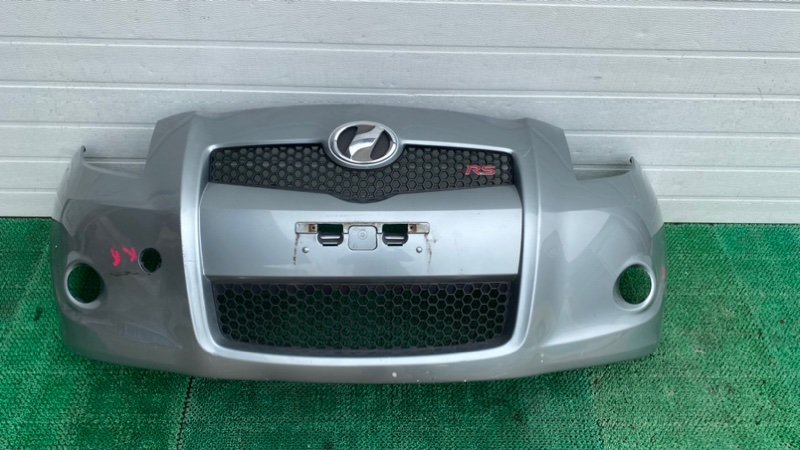 Бампер Toyota Vitz SCP90 передний (б/у)