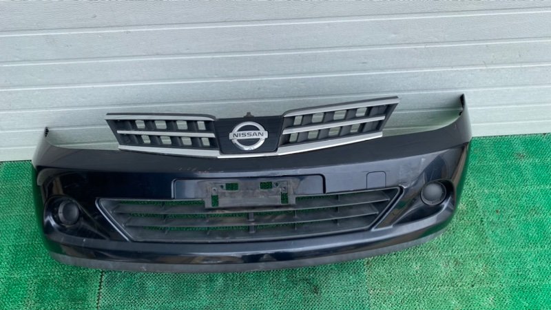 Бампер Nissan Tiida Latio C11 передний (б/у)